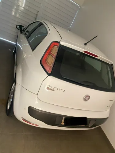 Fiat Punto Essence Dualogic 1.6 Flex 16V 5P 2014