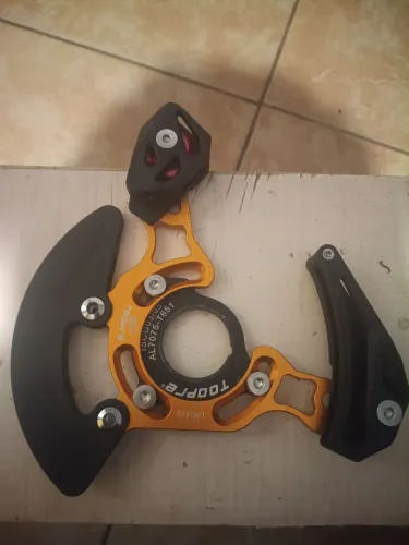 Guia de corrente para bicicleta