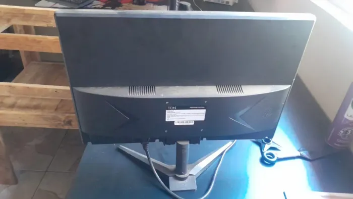 Monitor barato 