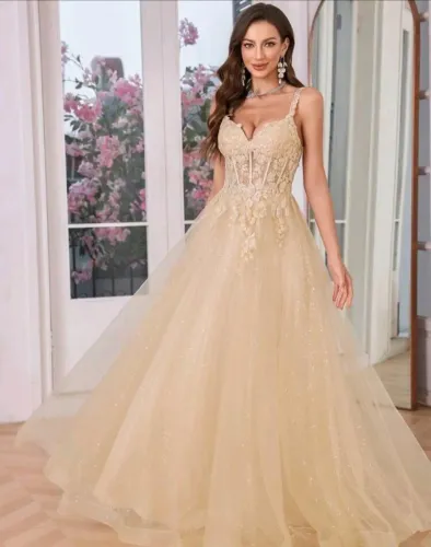 Vestido de festa usado uma única vez em perfeito estado