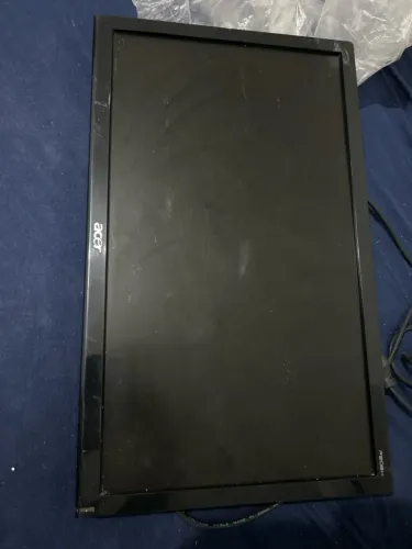 Monitor com defeito