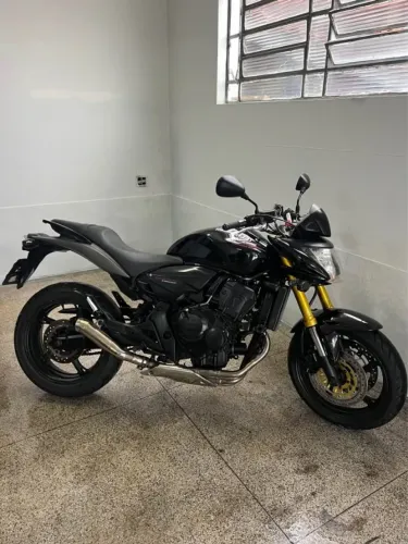 HONDA HORNET 600F 2009 IMPECÁVEL
