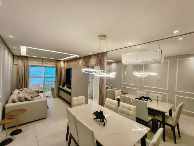 Apartamento à venda em Praia Grande no Canto do Forte com 2 dormitórios
