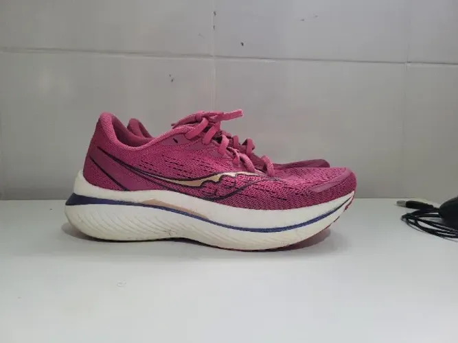 Tênis saucony endorphin speed
