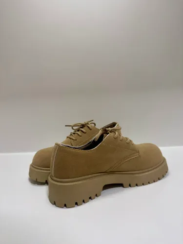Bota de cano baixo cor Caqui