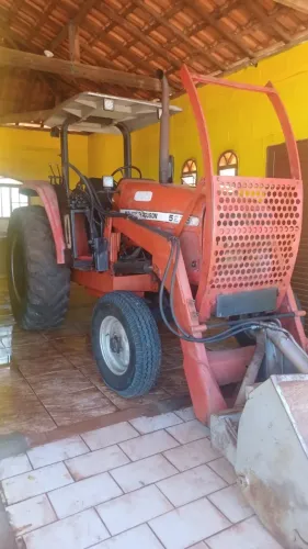 TRATOR MASSEY -2001