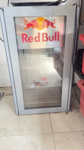 Geladeira Expositora Redbull 