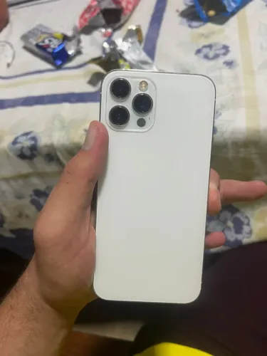 iPhone 12 Pro Max 256gb - Trinco fio de cabelo