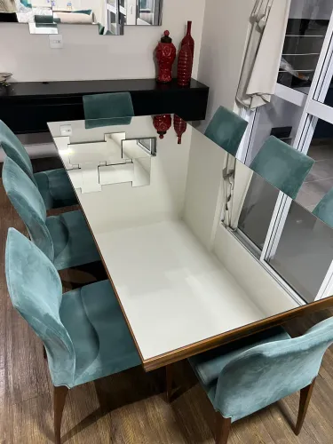 mesa de jantar com 8 cadeiras