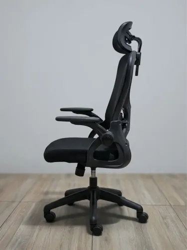 Cadeira Ergonômica com ajuste de altura