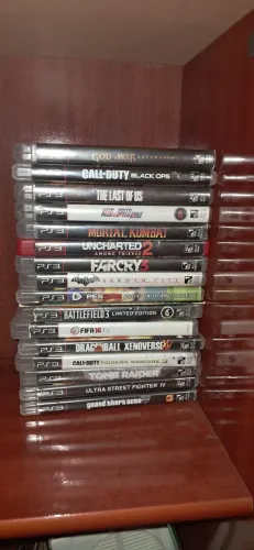 Vendo 17 jogos de ps3 usados entre eles tem uncharted 1 de Portugal
