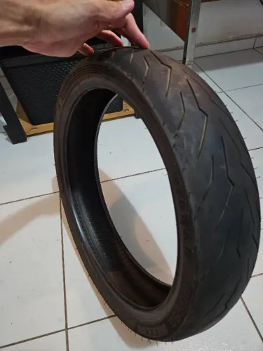Pneu Moto Pirelli Dianteiro Diablo Rosso III 110/70R17