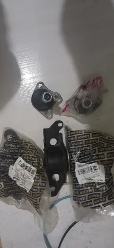 Kit coxim e pivo novos sem uso
