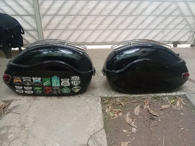 Baus Bult BM9000 + ferragens para instalação na Shadow 600