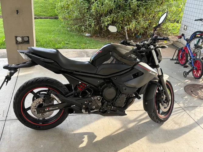 XJ6 - 600cc - Baixo Km
