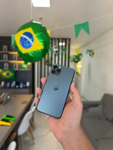 iPhone 11 pro 64 gigas tela nova