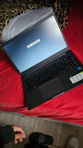 Notebook Samsung i3-1115G4, 8gb