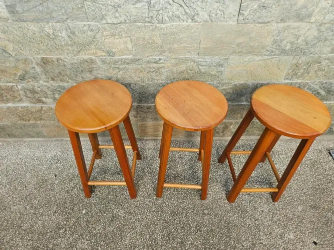Banqueta Maciça