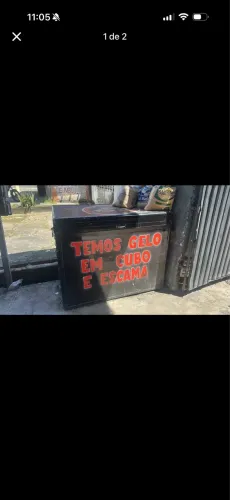 Vendo geleira para gelo em escama.