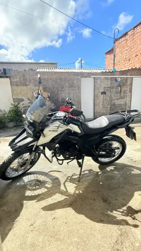 Vendo moto seminova