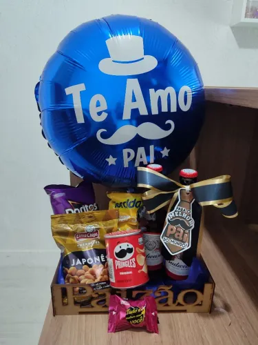 Cestas pronta entrega, café da manhã, petiscos e chocolates