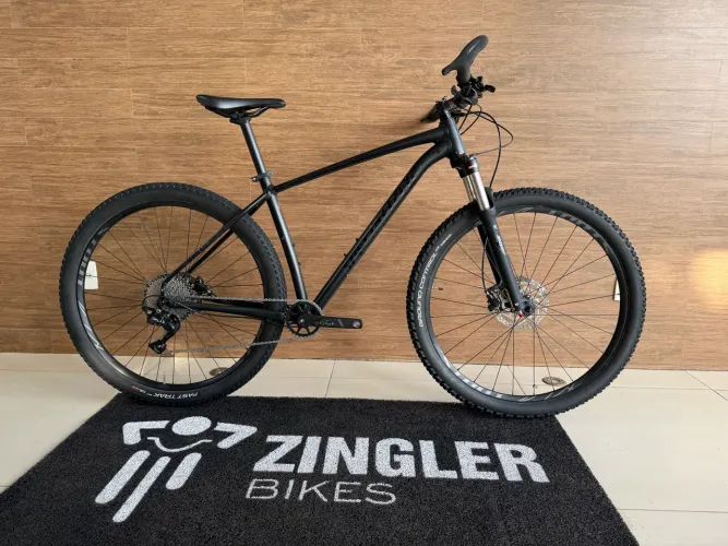 Specialized RockHopper Elite tamanho L