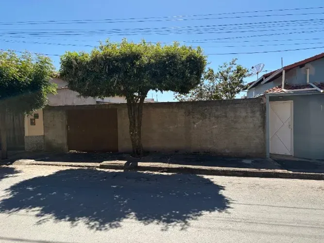Lote no Bairro Maracanã - 300m² - Excelente Localização