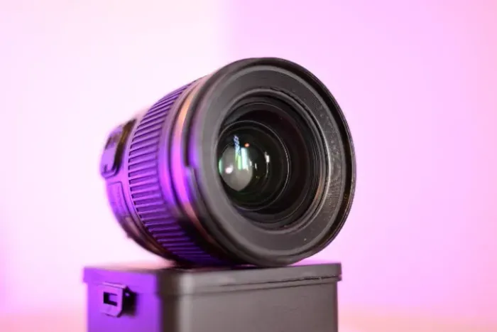 Nikon AF-S NIKKOR 28mm f/1.8G N - Lente Objetiva