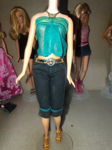 Roupinha Barbie ultra hair