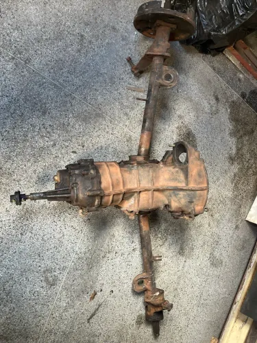 Vendo câmbio 1300L em ótimo estado 