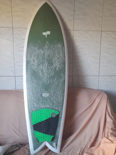 Prancha de surf Bi quilhas zerada