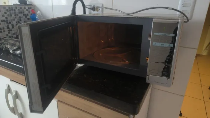 Forno microondas LG mirror