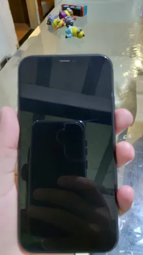 iPhone 11 128G 81% de bateria