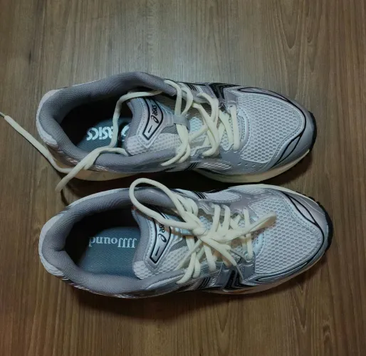 Tênis Asics Kayano 