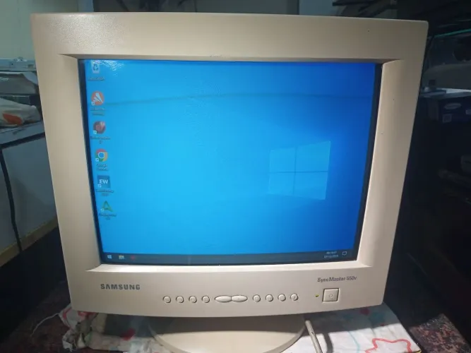 Monitor CRT Sansung analógico 15 polegadas funcionando perfeitamente