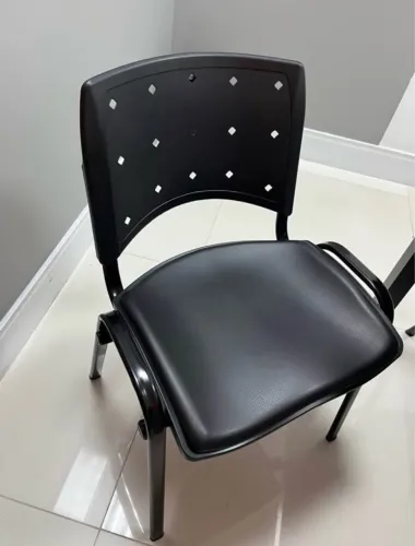 Vendo cadeira estofada