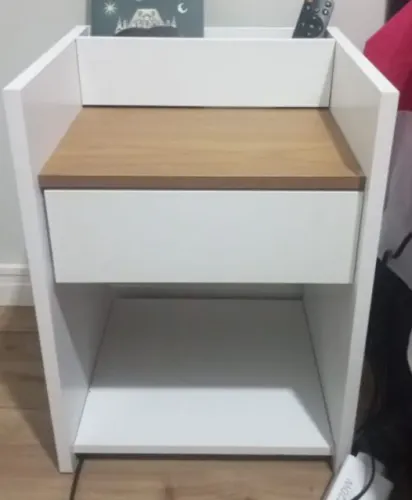 2 mesinhas de cabeceira