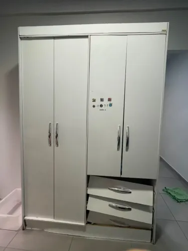GUARDA ROUPA BRANCO