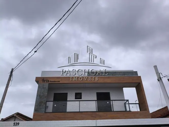 Casa em condomínio à Venda em Jardim Imperador, Praia Grande - SP