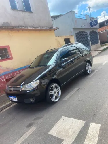 Fiat Palio Weekend HLX 1.8 MPI Flex 4P 2005