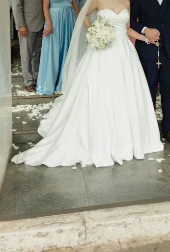 Vestido de Noiva Princesa Sob Medida + Véu Longo - Usado 1 Vez