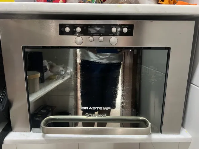 Microondas embutir Brastemp