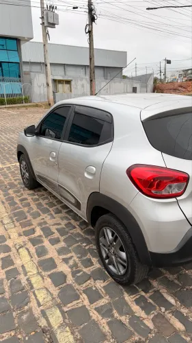 Renault Kwid Intense 1.0 Flex 12V 5P Mec. 2021