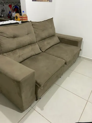 Sofá retrátil e reclinável 