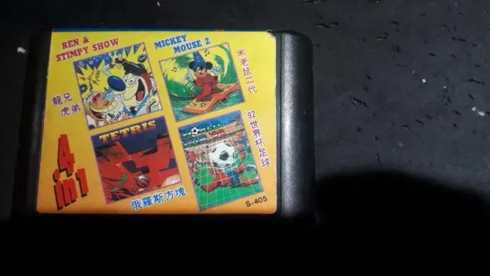 Cartucho 4 em 1 Mega Drive