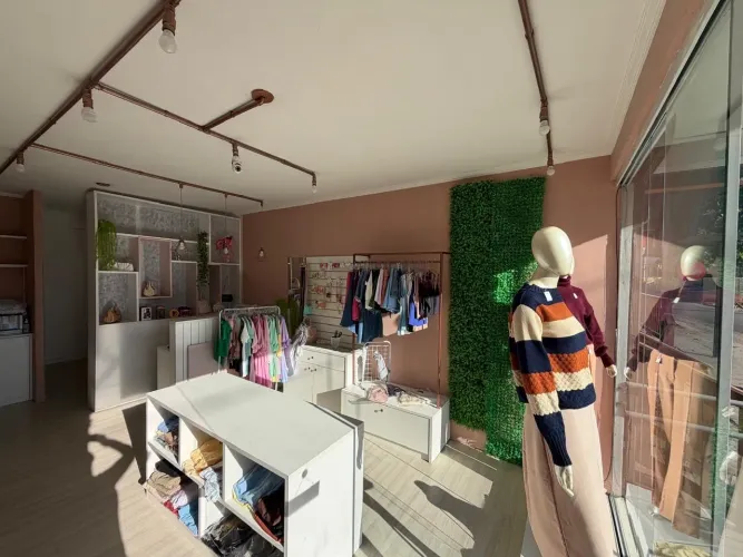 Loja de Roupas Femininas Completa com Estoque - Florianópolis