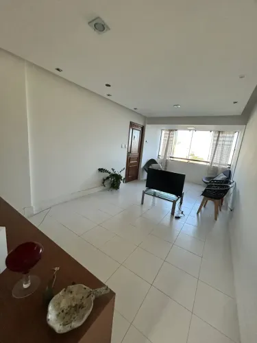Apartamento à venda na Magalhães Neto de 3/4 com 87 m2.