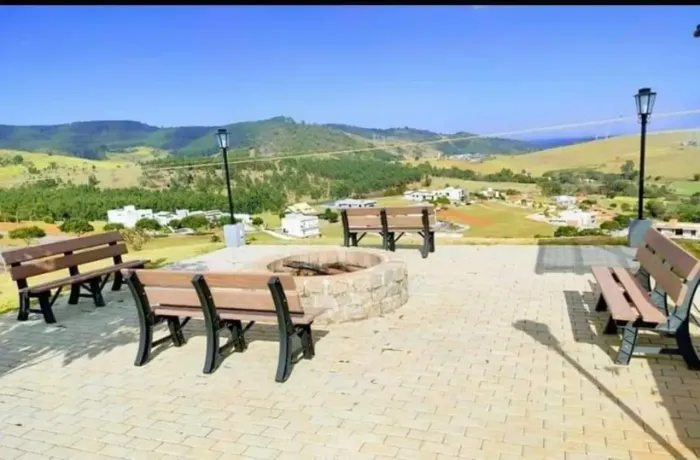 Condomínio Terras de Santa Cruz Terreno com 600 m2, no Alto e ótima topografia