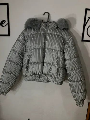 Jaqueta puffer nova 