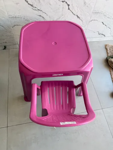 Mesa e cadeira infantil